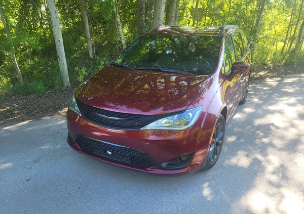 Chrysler Pacifica cena 116000 przebieg: 23000, rok produkcji 2019 z Nowy Targ małe 191